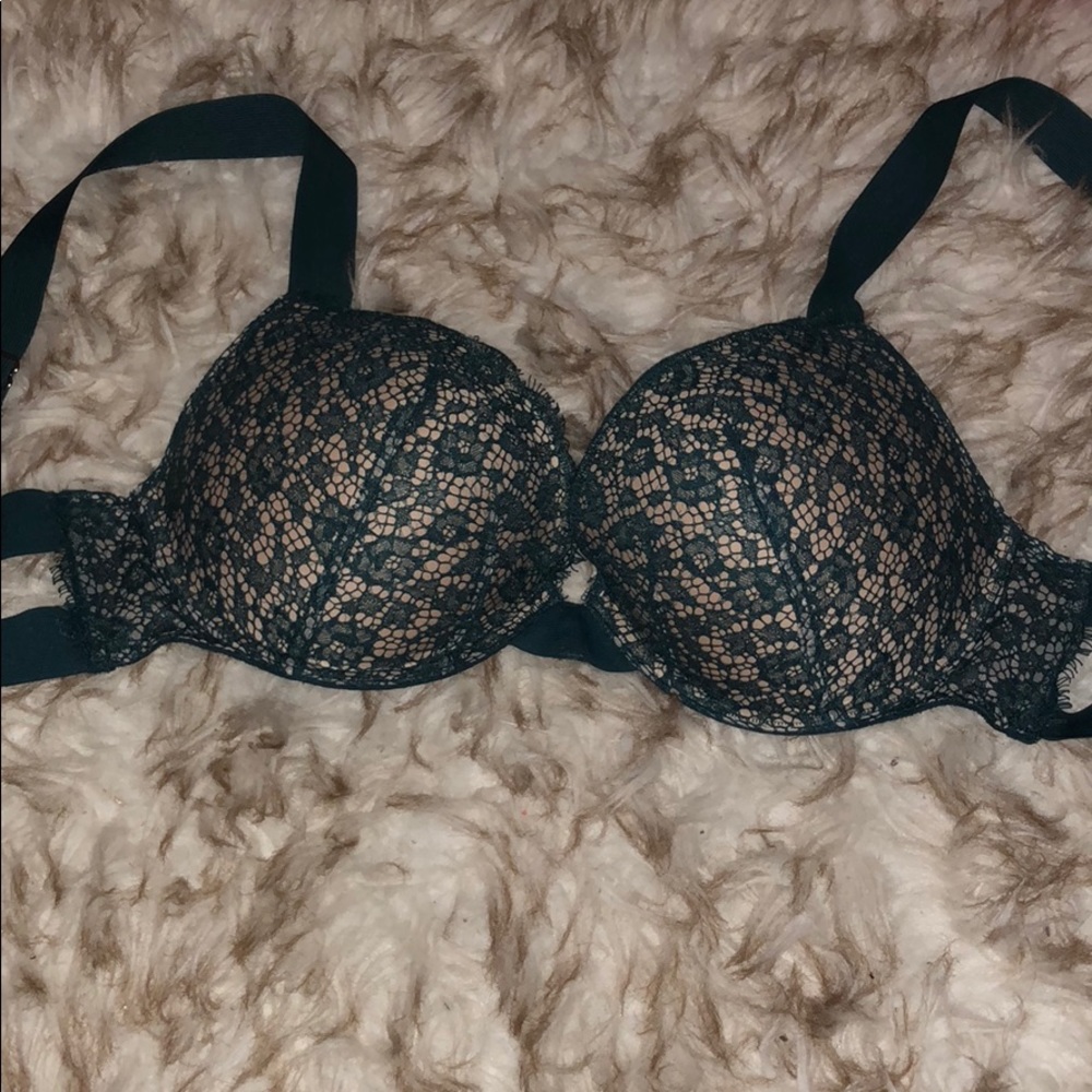 Victoria’s Secret Push Up Bra 34DD
